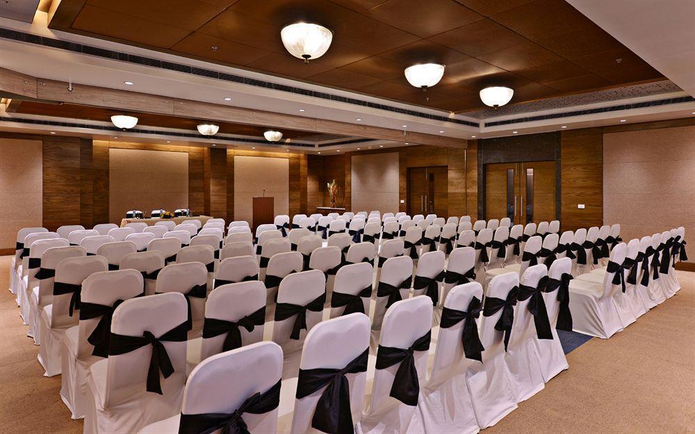 Leisure Inn Grand Chanakya Jaipur Dış mekan fotoğraf
