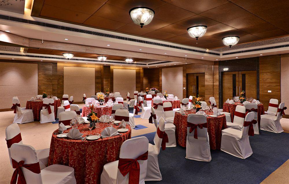 Leisure Inn Grand Chanakya Jaipur Dış mekan fotoğraf