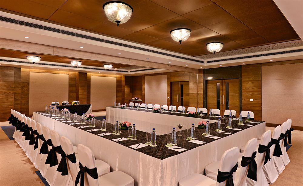 Leisure Inn Grand Chanakya Jaipur Dış mekan fotoğraf